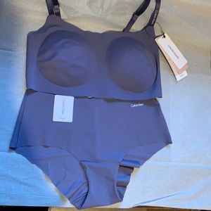 Calvin Klein Bralette & panty set